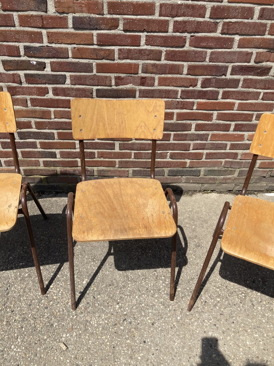 Stapelstoelen Schoolstoelen Vintage – Eetkamerstoelen, Metal, Wood (photo 3 of 8)