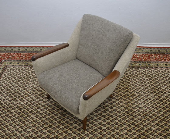 Image 1 of Mid Century Boucle Cocktail Leunstoel, 1960