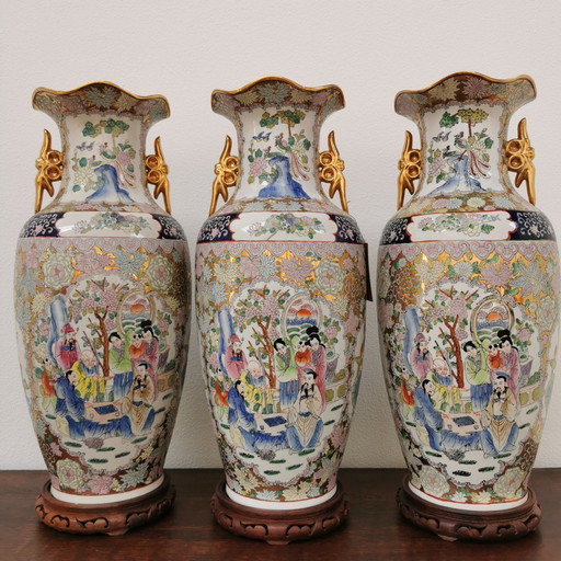 Set van 3 Grote Vintage Porseleinen Oosterse Vazen Balustervazen, Canton Porselein