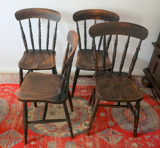 Image 1 of Antieke set van 4 gepatineerde eikenhouten eetkamerstoelen in boerderijstijl, 19e eeuw