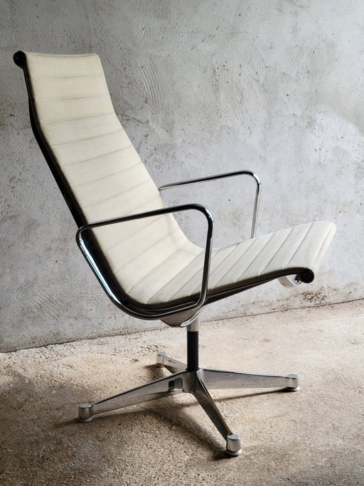 Fauteuil Lounge Vintage Eames EA 115 pour Herman Miller