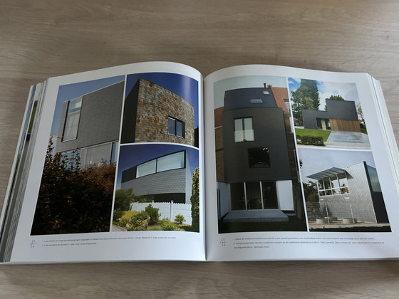 Image 1 of La Biblia Exterior