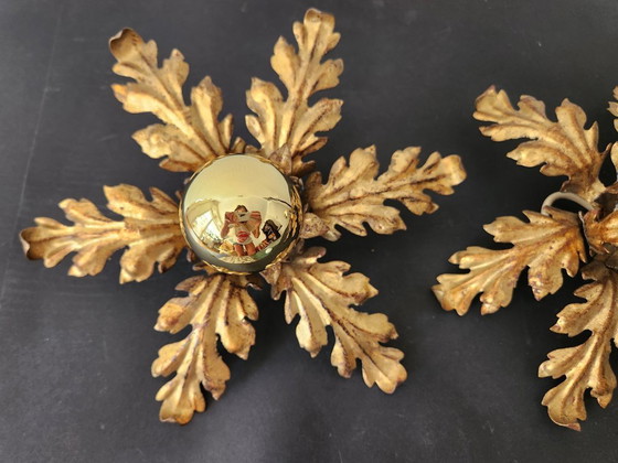 Lámpara de techo estilo Hollywood Regency Florentine, dorada con pan de oro, forjada a mano, diseño floral (photo 7 of 20)