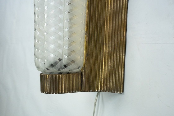 Image 1 of Grande applique simple Art Déco en laiton et plexiglas. Italie, années 1930