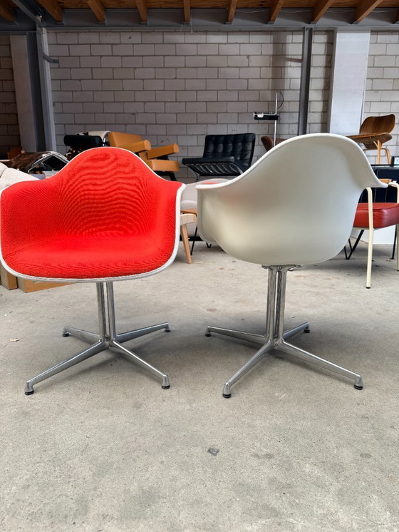 Image 1 of Vitra Eames DAL armchair