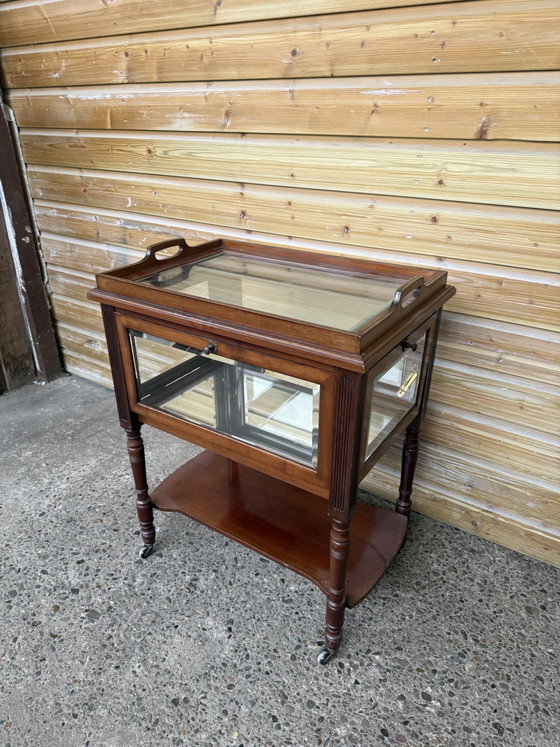 Image 1 of Vintage theekastje met geslepen glas