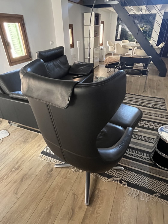 Image 1 of Vitra Grand Repos & Ottoman Leder