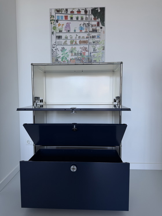 Image 1 of USM Haller kabinet