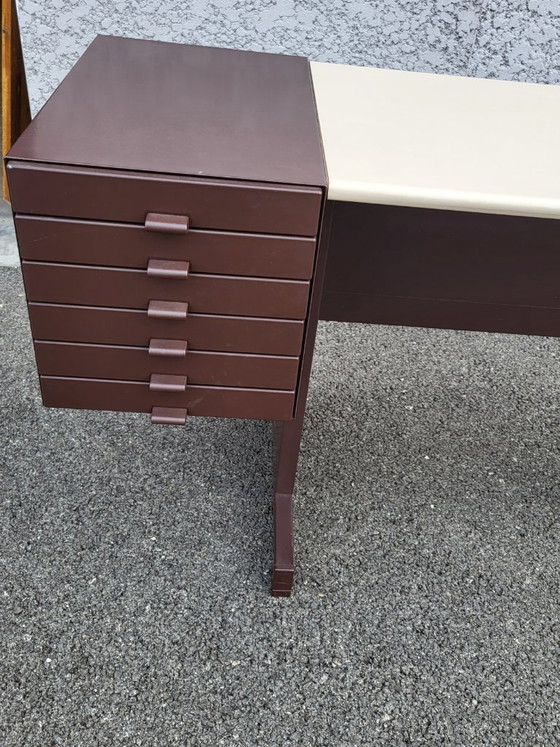 Image 1 of Bureau Vintage Olivetti Synthesis par Ettore Sottsass - Icône du Design Italien, Années 70