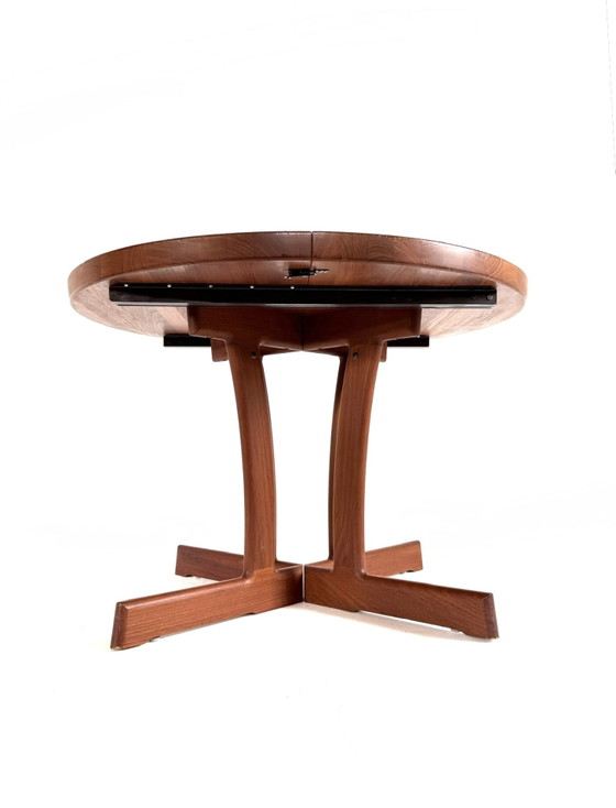 Image 1 of Vintage extendable Danish teak dining table '60