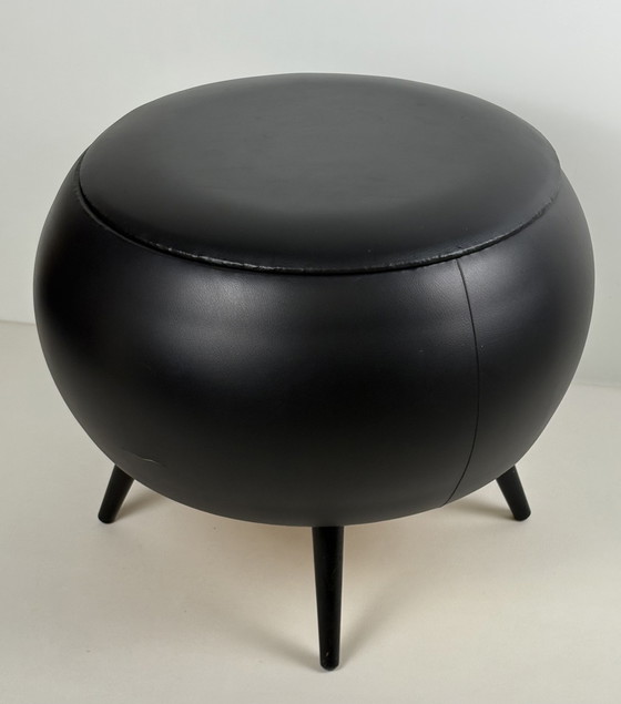 Image 1 of Vintage FM zwarte kruk met opbergruimte / naaipoef / bolpoef