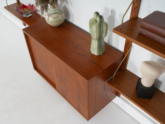 Image 1 of Estantería modular de teca, diseño danés, década de 1960, fabricada en Dinamarca.