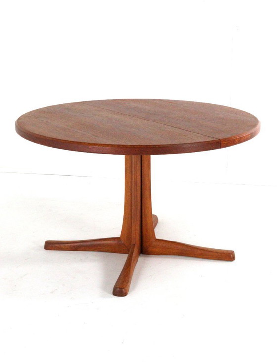 Image 1 of Tavolo da pranzo rotondo estensibile McIntosh 2x in teak vintage