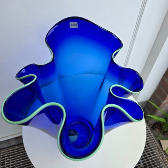 Image 1 of Vintage Schott Zwiesel Servet Vaas Blauw met Turqoise afwerking. Glas