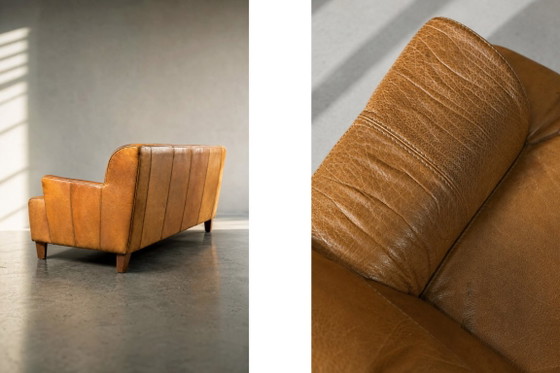 Vintage driezitsbank van bruin leer in industriële mid-century modern stijl, jaren 60. – 3-5 zitsbanken (photo 18 of 26)
