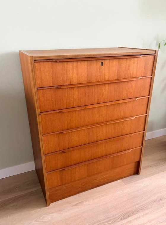 Image 1 of Deense ladekast, teakfineer kastje, Steens furniture
