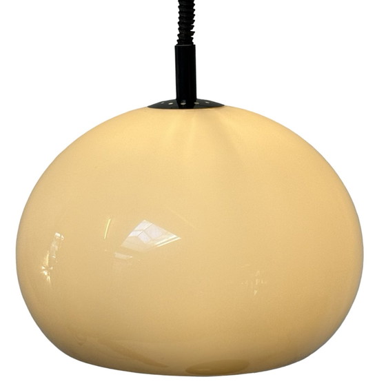 Image 1 of Vintage - Bruin/rookkleurig acryl - Hangende hanger inclusief oprolkoord - Nederlands design, space age - Groot