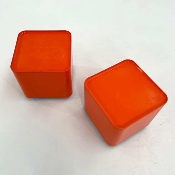 Orange Dime Side Table on Wheels by Marcello Siard for Longato, 1970s – Plastic (photo 6 of 8)