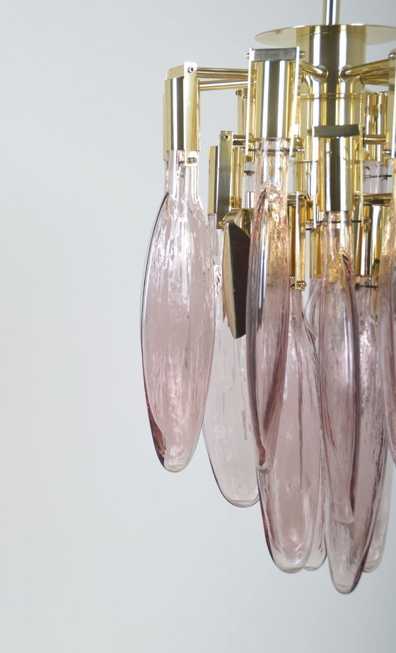 Image 1 of Lustre italien en laiton avec verre de Murano en forme de larme, années 1970