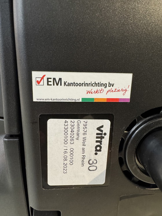 Image 1 of Silla de oficina ligera Vitra ACX