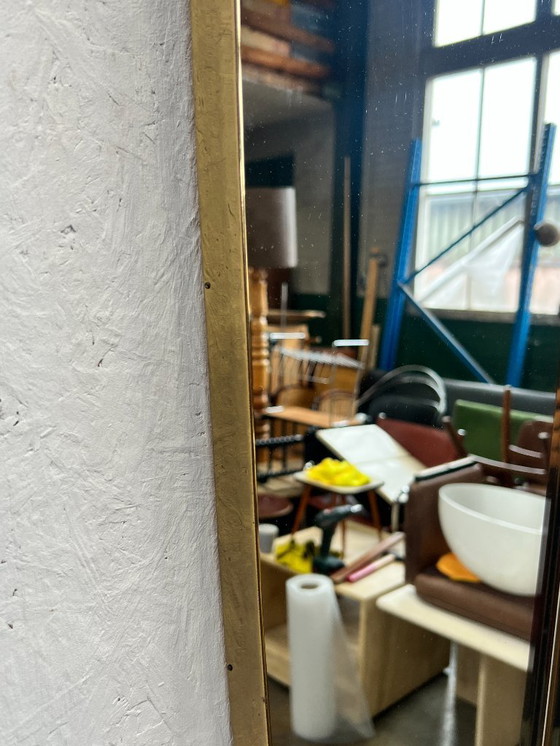 Image 1 of Specchio vintage di grandi dimensioni, con cornice dorata, anni '60.