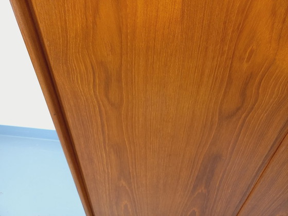 Image 1 of Armadio vintage in teak e metallo in stile modernista scandinavo degli anni '60