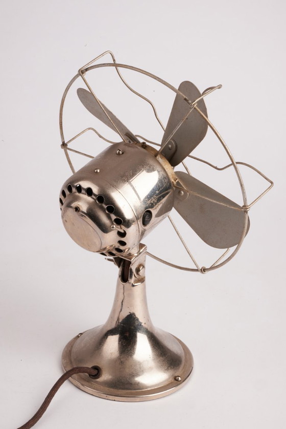 Image 1 of Antieke vintage ventilator, circa jaren 20