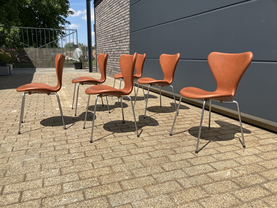 Image 1 of Fritz Hansen serie 7 Sillas Butterfly en cuero coñac ¡¡¡NUEVO!!!