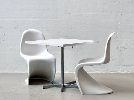 Table de jardin Schaffner vintage, Suisse – bijzettafels, Chrome