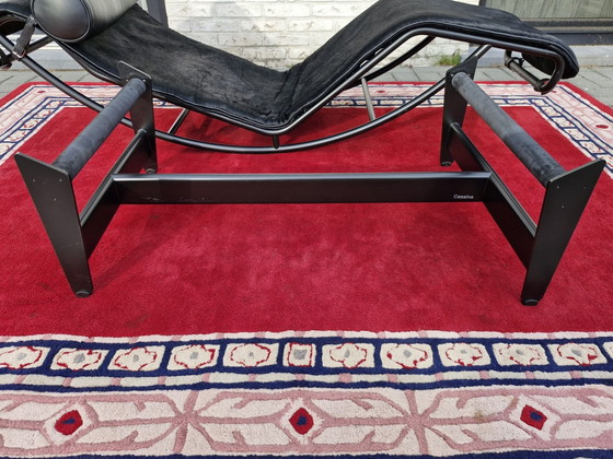 Original Cassina LC4 Chaise Longue, Full Black Pony, Mint Condition!, Armchairs, Chrome, Leather (photo 7 of 15)
