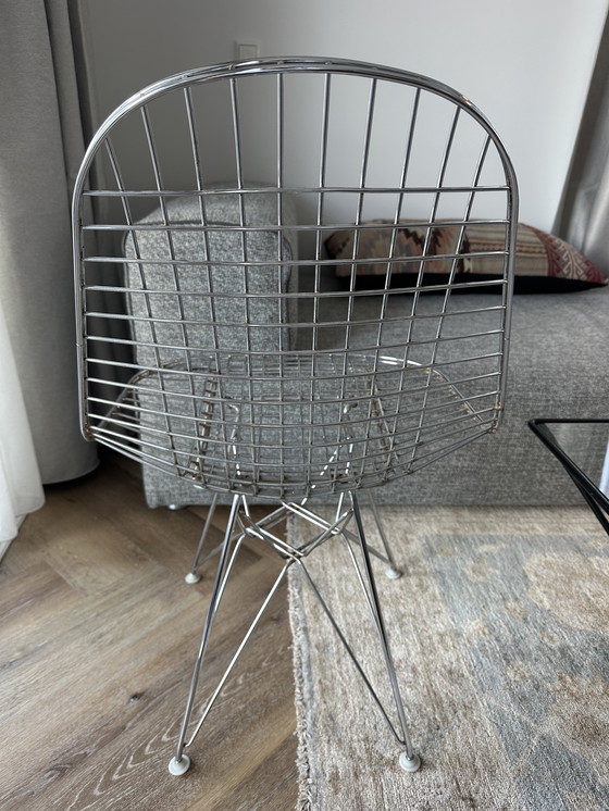 Image 1 of Wire Chair chroom