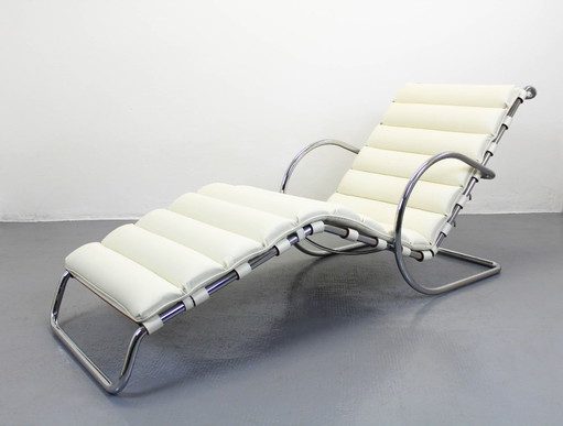 Knoll MR Verstellbare Chaise Longue von Ludwig Mies van der Rohe – Design-Ikone aus Leder & Stahl