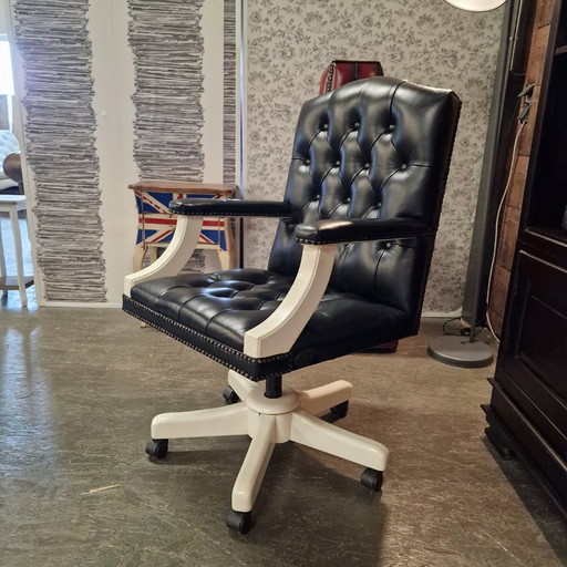 Chesterfield Gainsborough office chair - Black and white