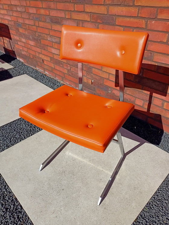 Image 1 of Sillas en zigzag