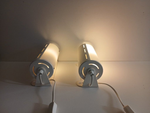 Ikea Smyg V1013 Set Vintage Wandlampen / Bedlampen – Plastic, Metal (photo 2 of 7)