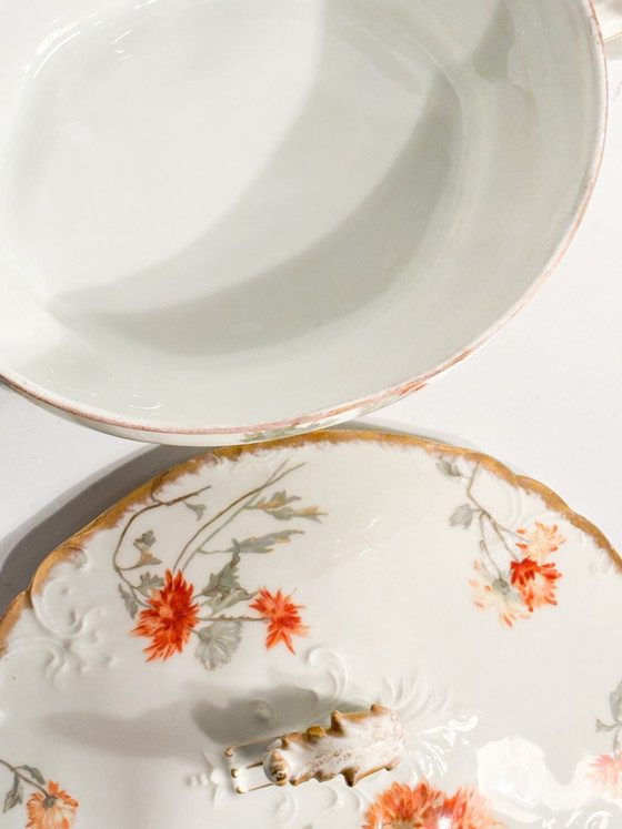 Pair of 1960s Hand-painted Limoges Porcelain Soup Tureens – Table accessories (photo 11 of 16)