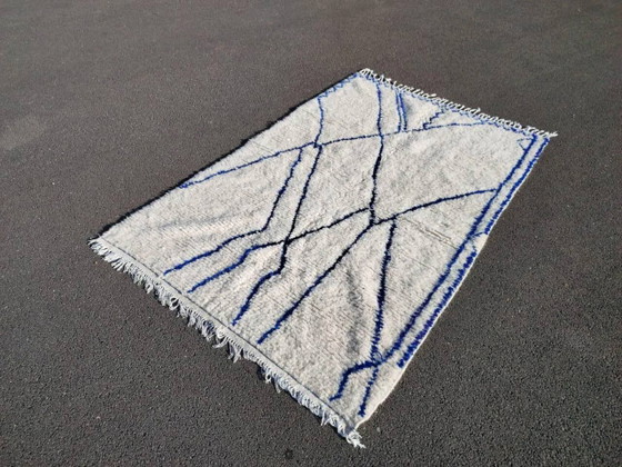 Alfombra de lana marroquí hecha a mano, tamaño grande 250x150 cm, artesanal. – Wool, Modern (photo 8 of 14)