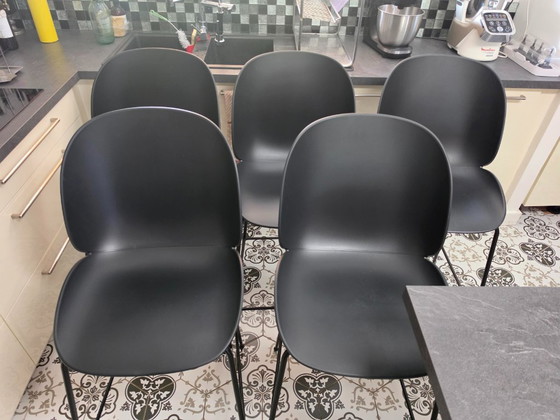 5 Sgabelli da bar Beetle di GUBI – Plastic, Metal (photo 3 of 5)