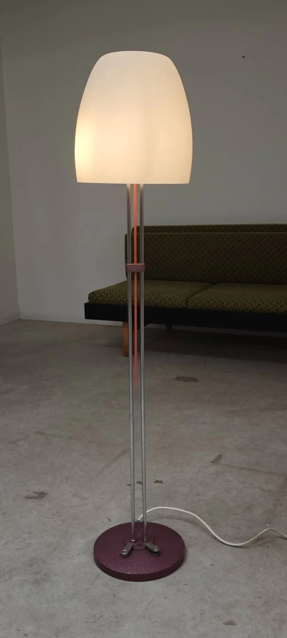 Lampadaire en métal chromé opaline triplex Lidokov ex Tchécoslovaquie – Cast Iron, Mid Century Modern (photo 19 of 21)
