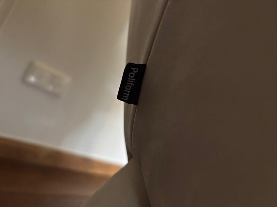 Image 1 of Poliform Mad King Apoyabrazos verde beige