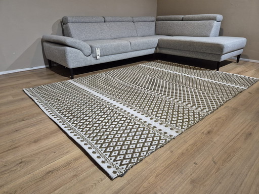 50% Discount! New - Montel Rug Botero - Army Green