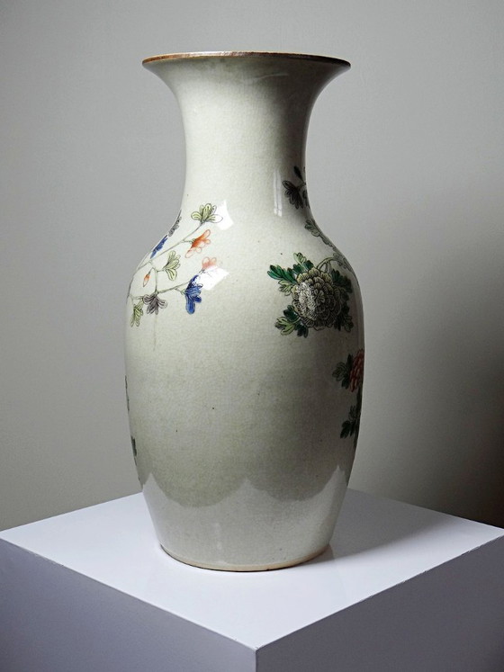 Image 1 of Large Chinese stoneware vase with crackled "Chenghua" glaze, apocryphal, early 20th century