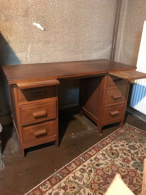 Image 1 of klassischer Holzschreibtisch für junge Leute