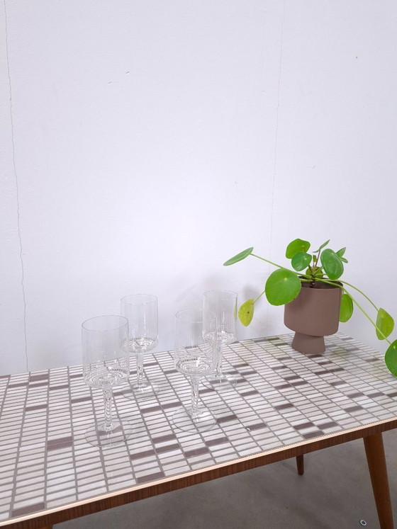 Image 1 of Set di bicchieri da vino con linee incise