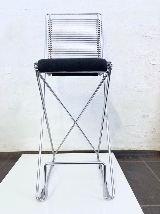 Image 1 of 2 barkrukken, model Kreuzschwinger, ontworpen door Till Behrens voor Schlubach, jaren 80.