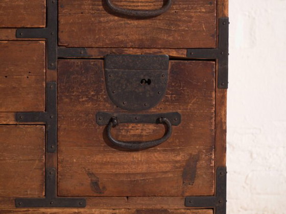 Antique Japanese tansu chest – Japan, circa 1910 – Chest of drawers (photo 31 of 40)