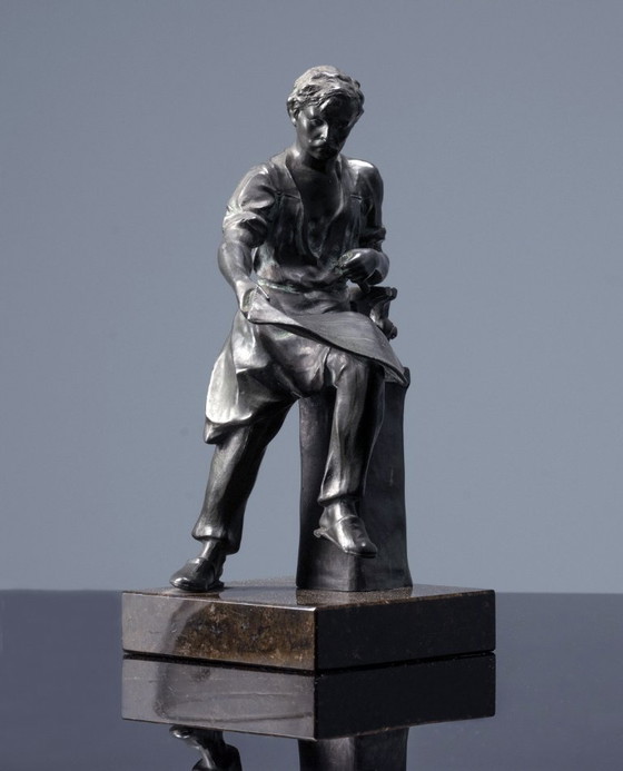 Image 1 of Statuette en métal, années 1910