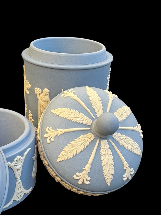 Image 1 of 3 cajas cubiertas de porcelana Wedgwood