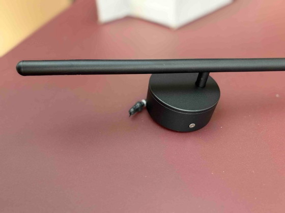 Image 1 of KOSILAMP-Lange zwarte Wandlamp met indirect LED Licht-Mandal