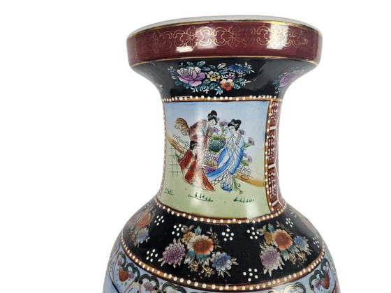 Image 1 of Vintage - Satsuma Geisha - XL Vase - porcelain - China - 3rd quarter 20th century